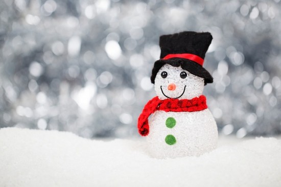 Easy Snowman Crafts for Kids - Pom Pom Snowman Magnet